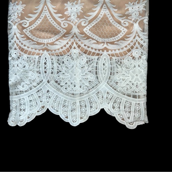 Lulu's White Sheath Halter Dress NWT size medium - Picture 5 of 11